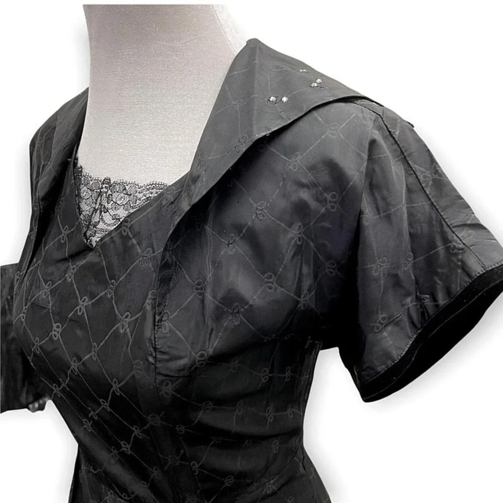 Vintage 50s 60s Black Knot Diamond Print Rhinestone Collar Dress Velvet Trim S/M
